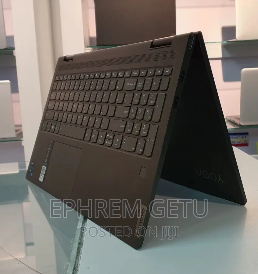 New Laptop Lenovo Yoga 710 12GB Intel Core I7 SSD 512GB