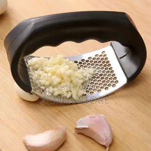 Photo - Garlic Press Chopper Original