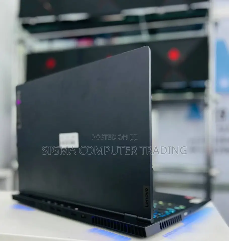 New Laptop Lenovo Legion 5 16GB AMD Ryzen 7 SSD 512GB