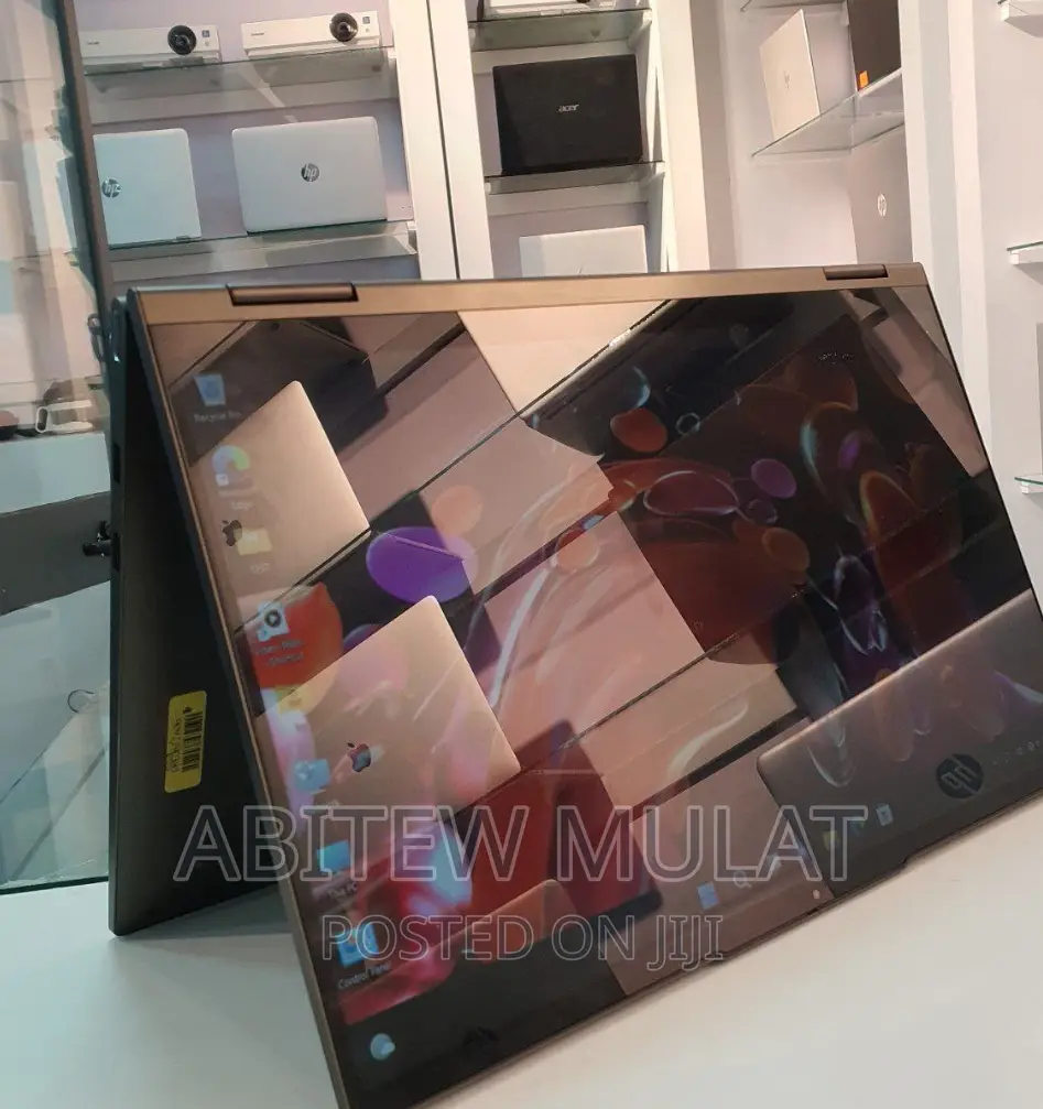 New Laptop Lenovo Yoga 700 12GB Intel Core I7 SSD 512GB