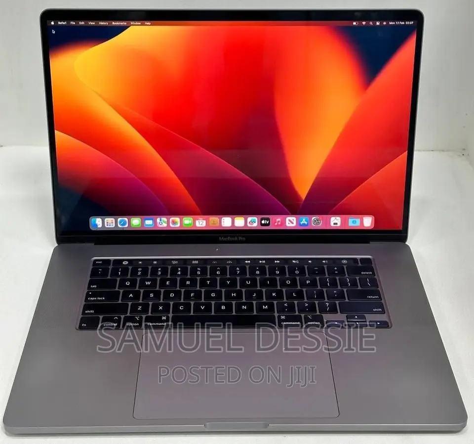 New Laptop Apple MacBook Pro 2019 16GB Intel Core I7 SSD 512GB