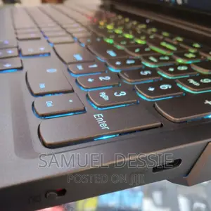 New Laptop Lenovo Legion 7 32GB AMD Ryzen 9 SSD 1T