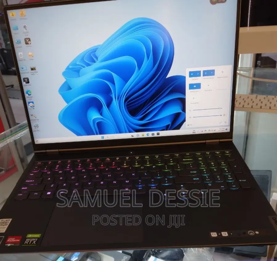 New Laptop Lenovo Legion 7 32GB AMD Ryzen 9 SSD 1T