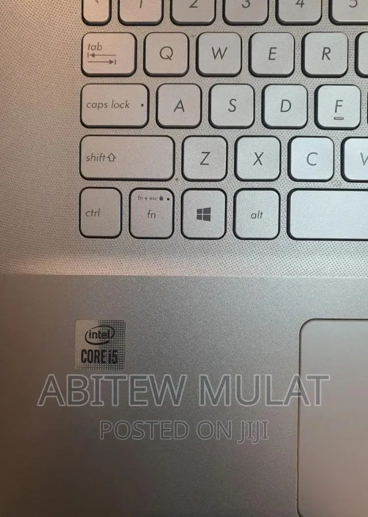 New Laptop Asus VivoBook Pro 17 N705UQ 12GB Intel Core I5 HDD 1T