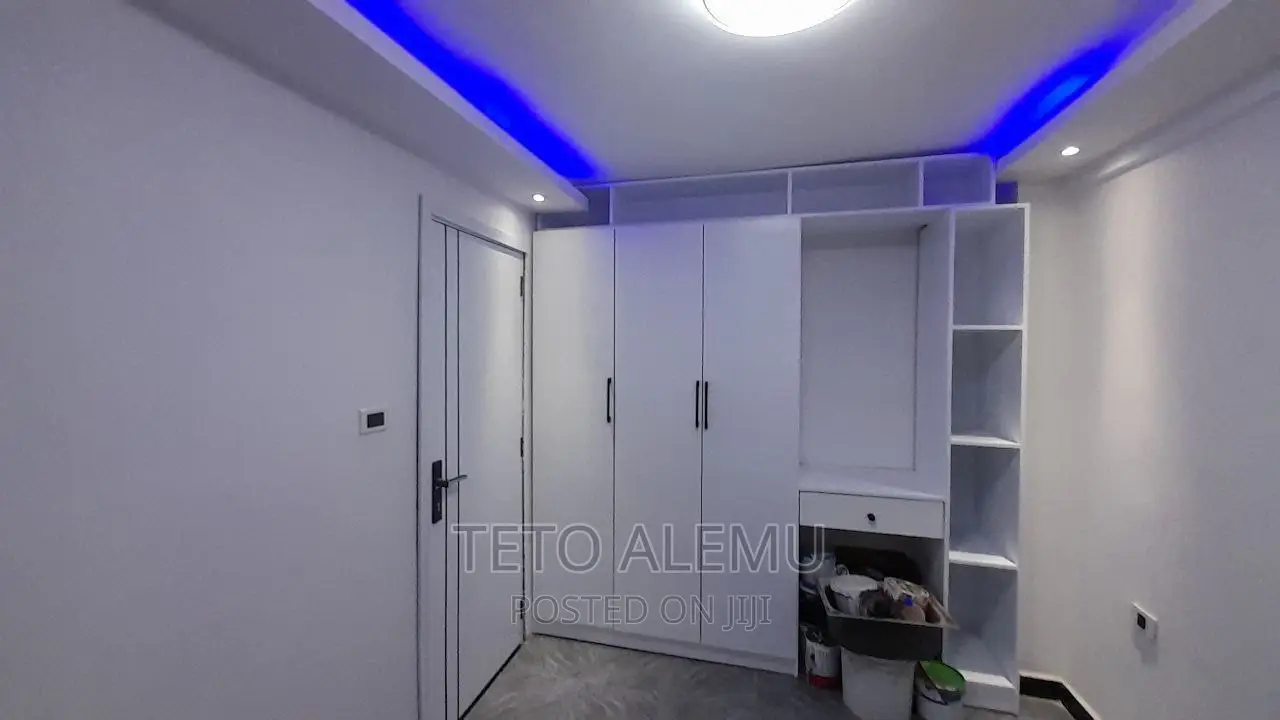 6bdrm House in የሚሸጥ ቤት ፌጋ, Bole for sale