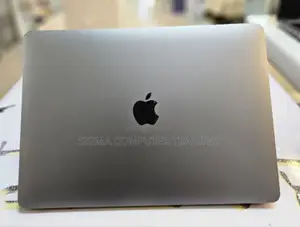 New Laptop Apple MacBook 2020 8GB Intel Core I7 SSD 256GB