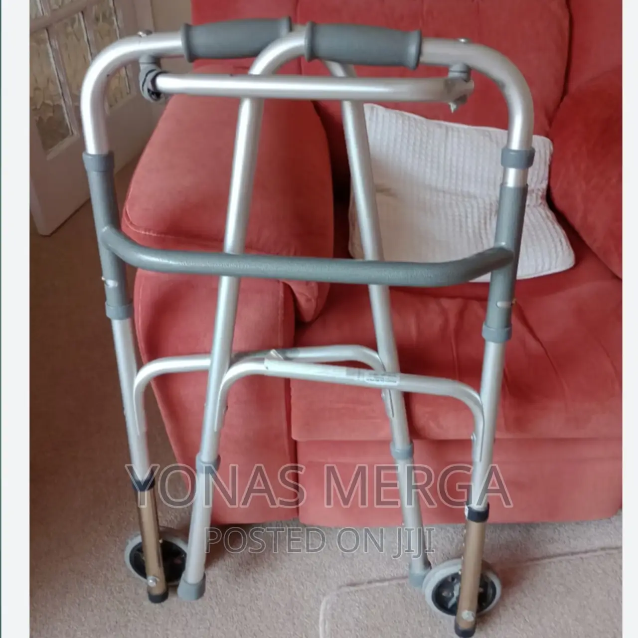 Medical Walker_adjustable Height,30-37 Inches,3 Inch Wheel