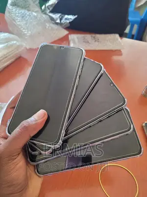 New Vivo Y97 128 GB Black