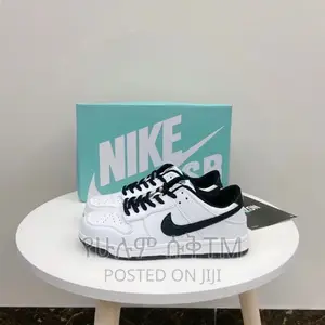 Original Nike Dunk Low Shoe