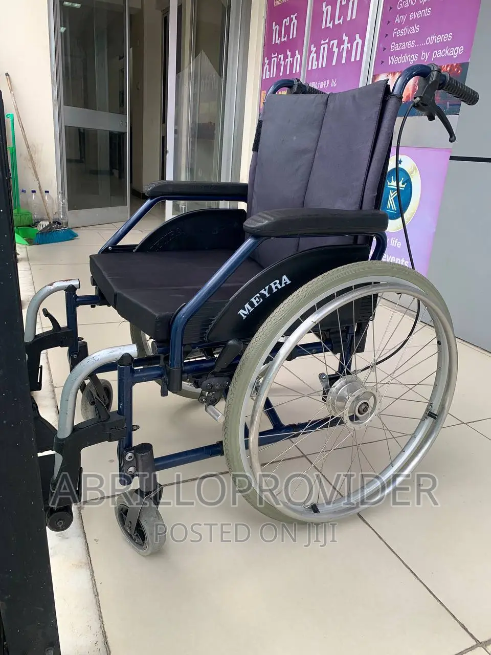 Comfortable_wheelchair~Wheelchair~Wheelchair~Wheelchair`Used