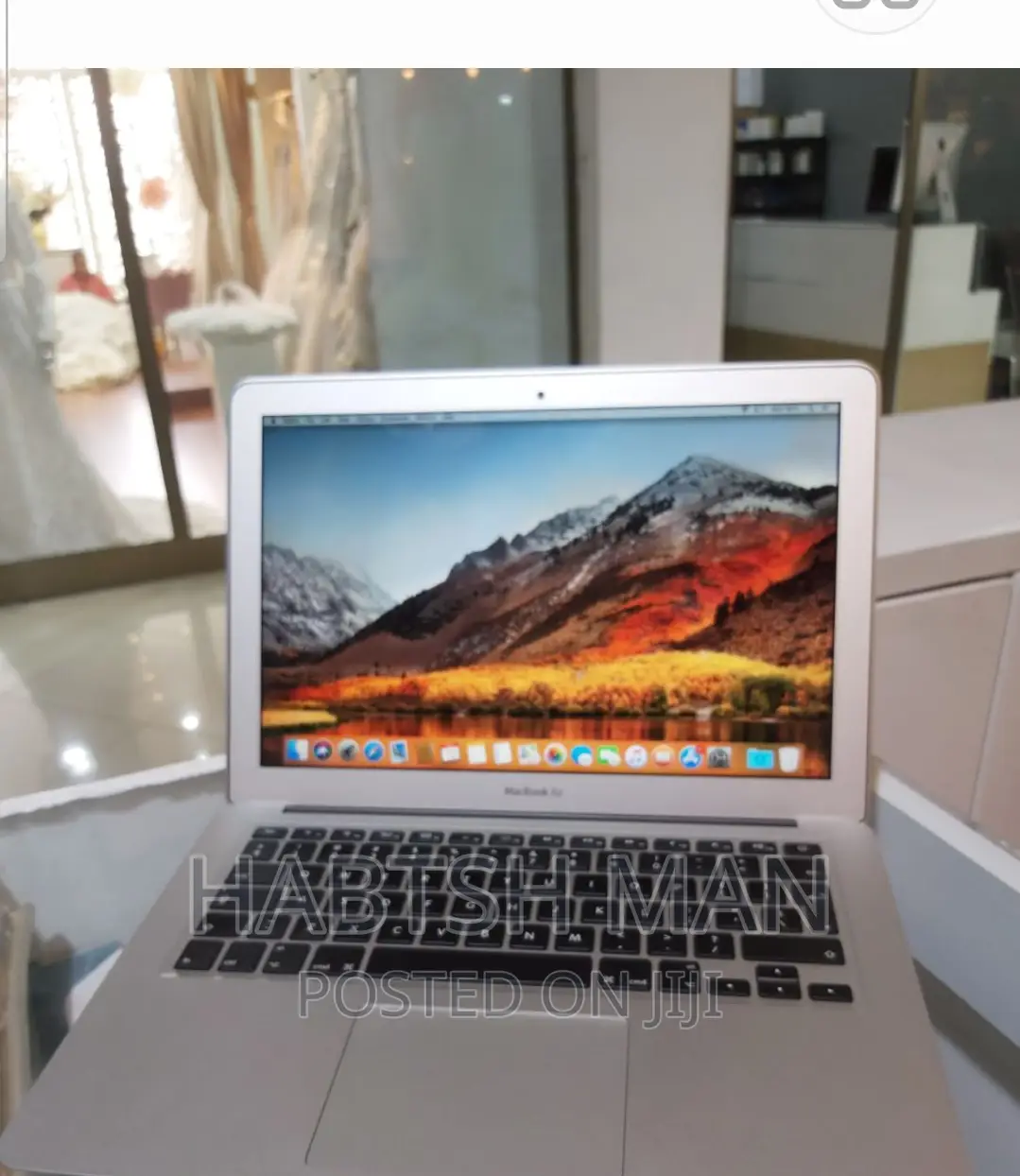 New Laptop Apple MacBook Air 2017 8GB Intel Core i5 SSD 128GB