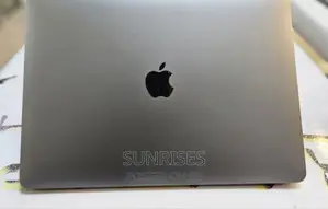 Photo - New Laptop Apple MacBook Pro 2020 8GB Intel Core I7 SSD 256GB