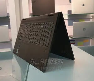 New Laptop Lenovo Yoga 710 12GB Intel Core I7 SSD 512GB