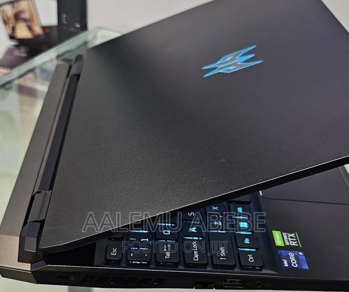 New Laptop Acer Predator Helios 300 16GB Intel Core I9 SSD 1T