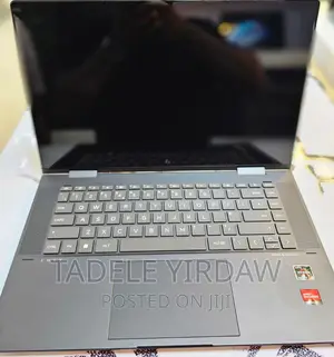 New Laptop HP Envy X360 8GB AMD Ryzen 5 SSD 512GB