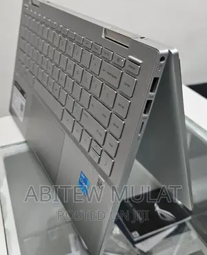 New Laptop HP Pavilion X360 8GB Intel Core I3 SSD 256GB