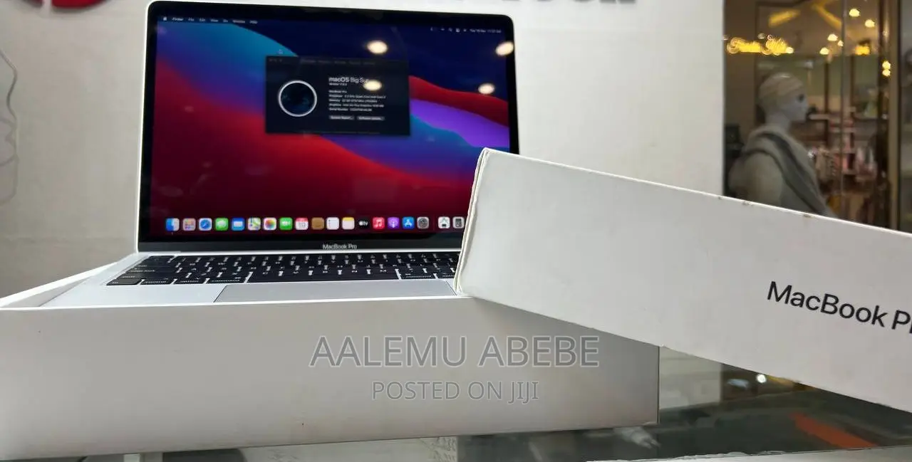 New Laptop Apple MacBook Pro 32GB Intel Core I7 SSD 1T