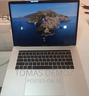 New Laptop Apple MacBook Pro 2018 16GB Intel Core I7 SSD 512GB