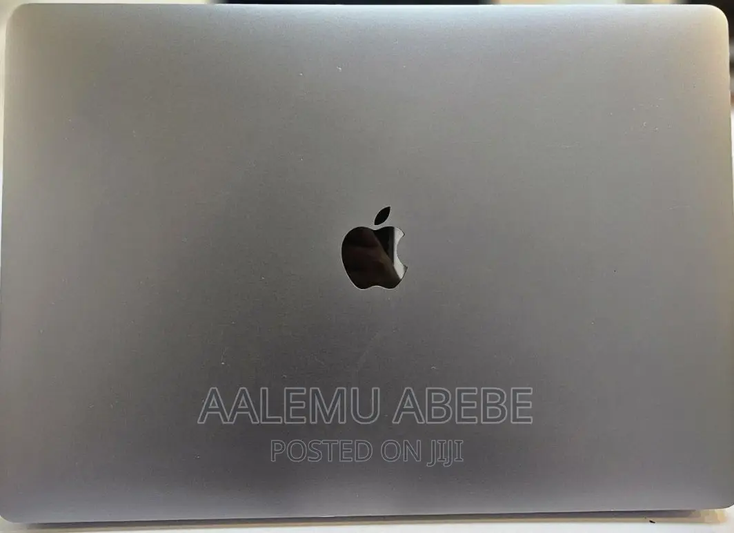 New Laptop Apple MacBook Pro 2017 16GB Intel Core I7 SSD 1T