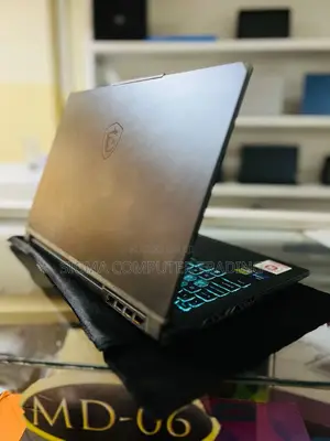 New Laptop MSI GE66 Raider 16GB Intel Core I7 SSD 512GB