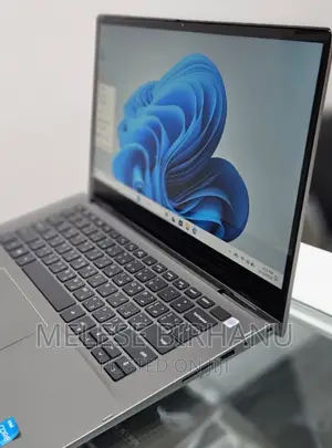 Photo - New Laptop Dell Inspiron 13 7370 8GB Intel Core I3 SSD 256GB