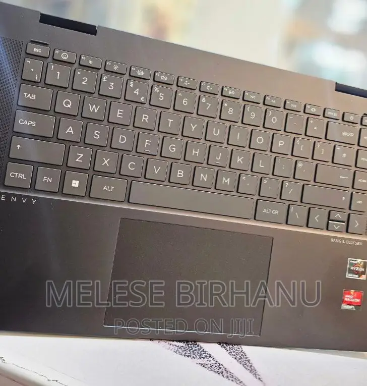 New Laptop HP Envy X360 15z 8GB AMD Ryzen 7 SSD 512GB