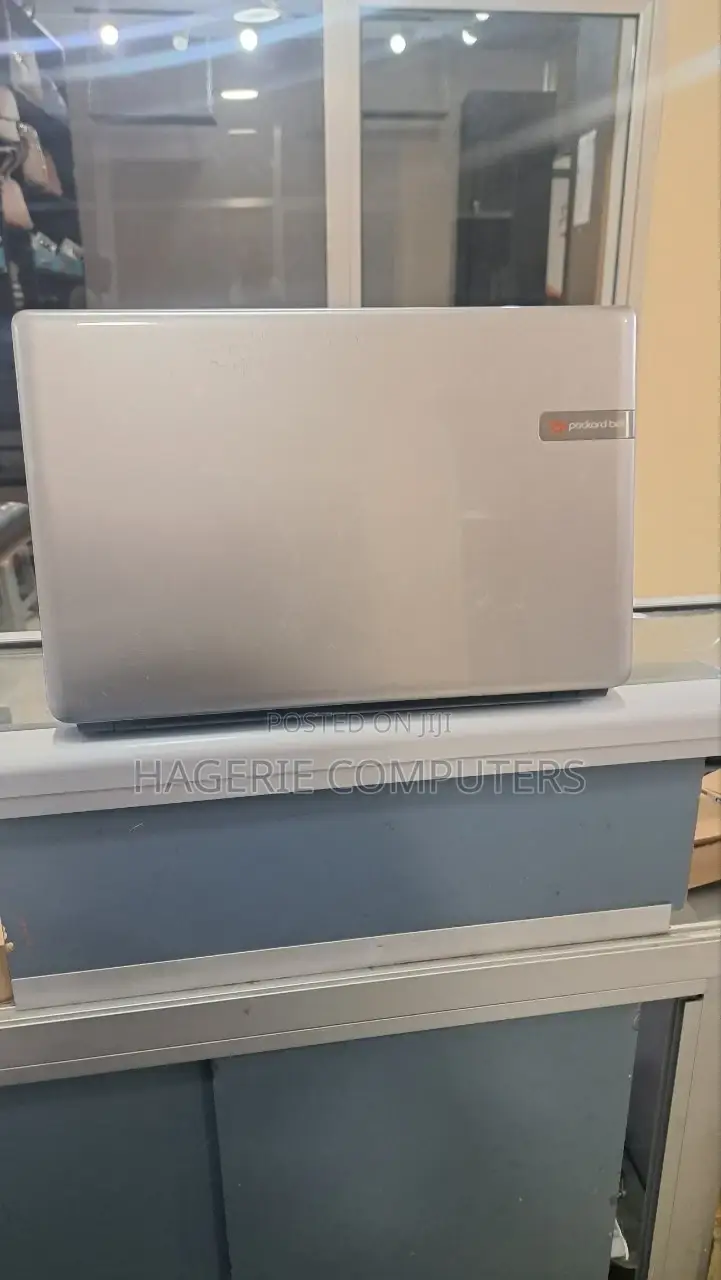 New Laptop Packard Bell 4GB Intel Core I3 HDD 500GB