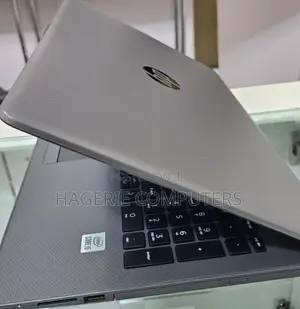 Photo - Laptop HP 250 G8 8GB Intel Core I5 SSD 256GB
