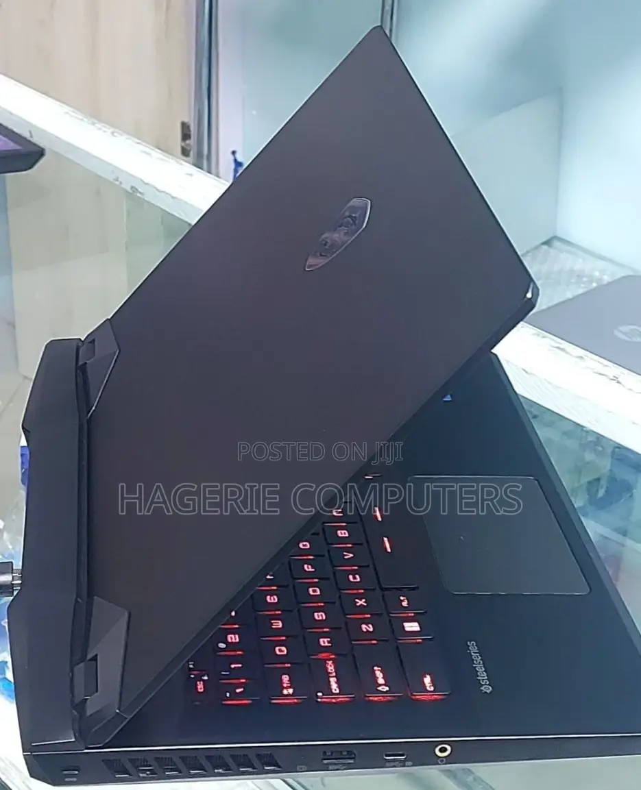 New Laptop MSI GP73 Leopard 8RD 16GB Intel Core I7 SSD 512GB