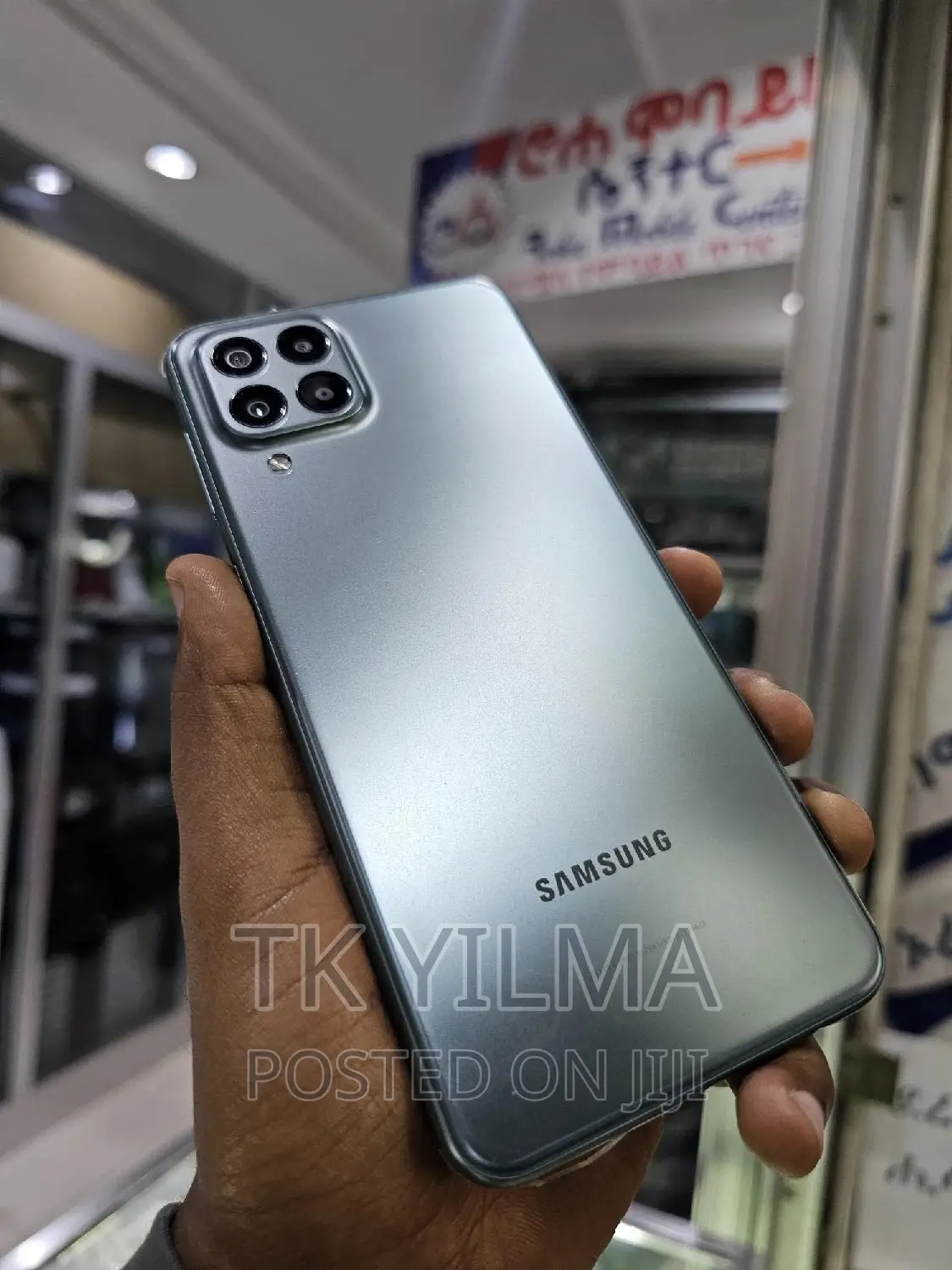 New Samsung Galaxy M33 5G 128 GB Silver