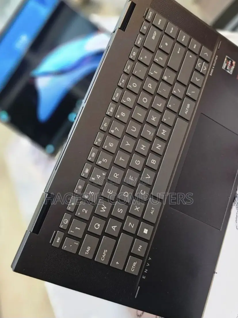 Laptop HP Envy X360 8GB AMD Ryzen 5 SSD 512GB
