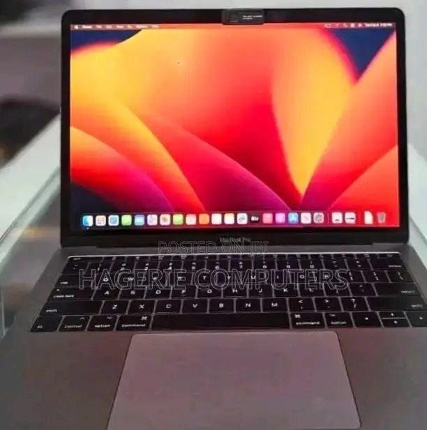 New Laptop Apple MacBook Pro 16GB Intel Core I7 SSD 512GB