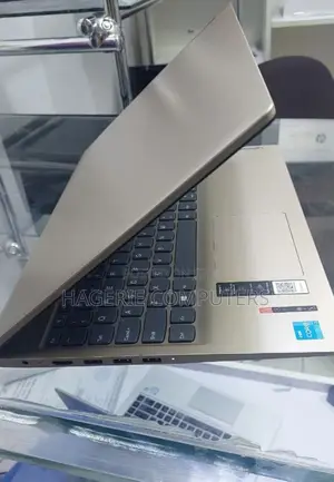 New Laptop Lenovo 8GB SSD 256GB