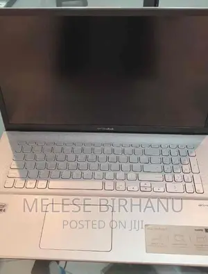 New Laptop Asus 8GB Intel Core I5 SSD 1T