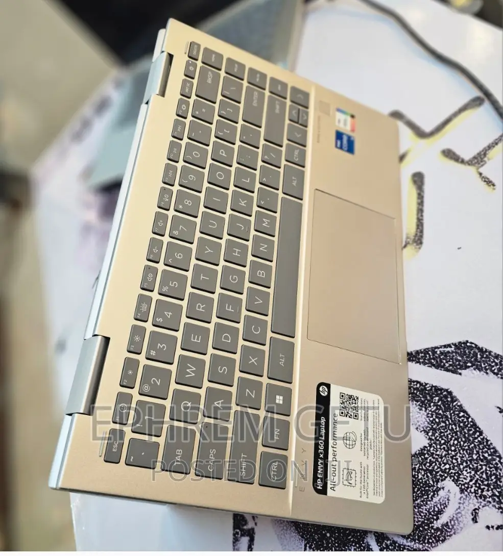 New Laptop HP Envy X360 8GB Intel Core I5 SSD 512GB