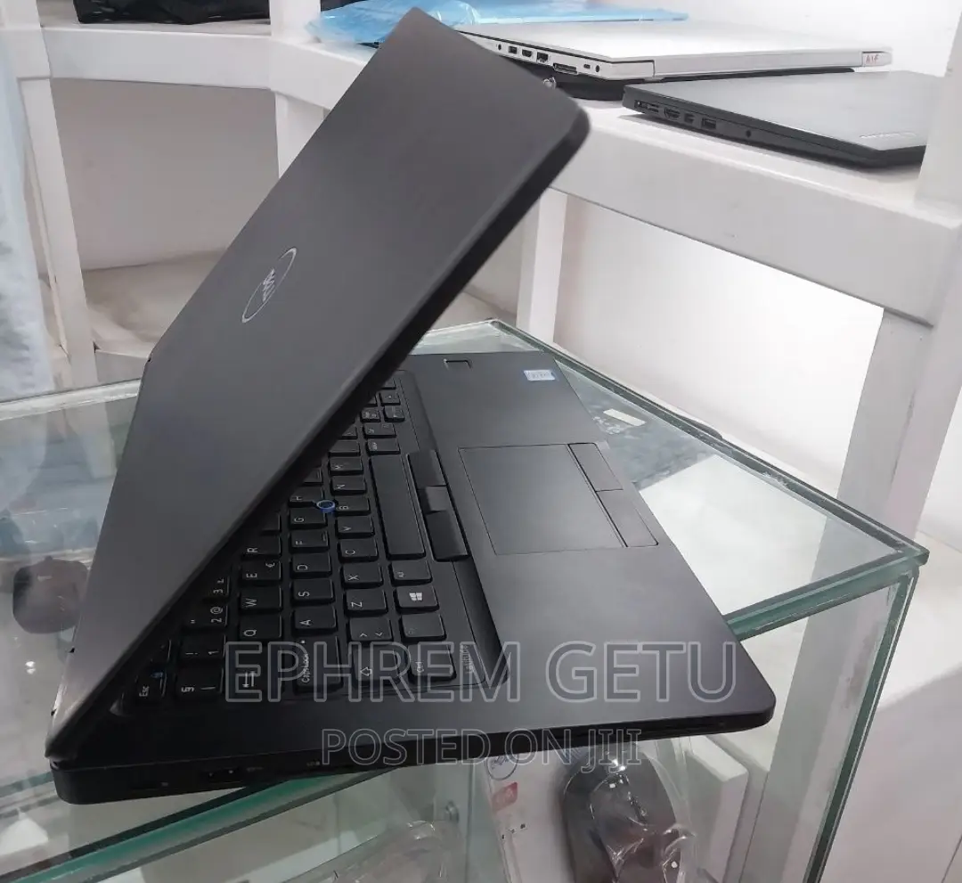 New Laptop Dell Latitude 5480 8GB Intel Core I5 SSD 256GB