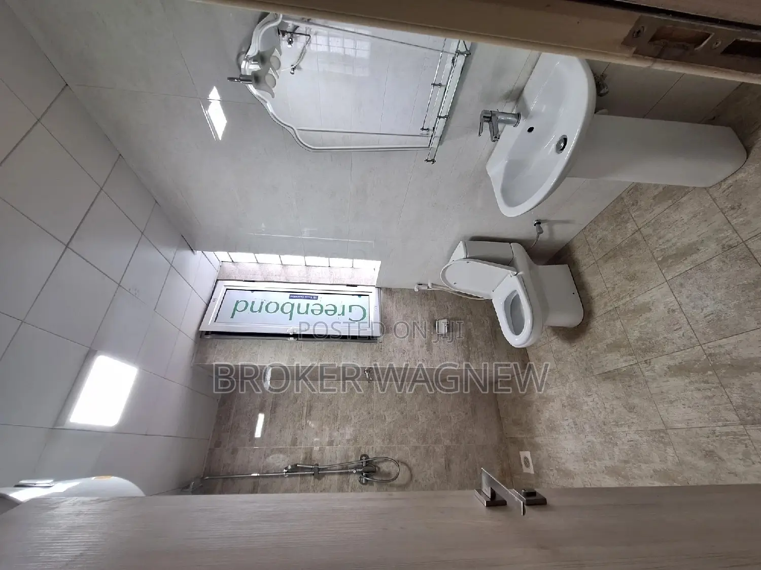 3bdrm Apartment in Bole for rent