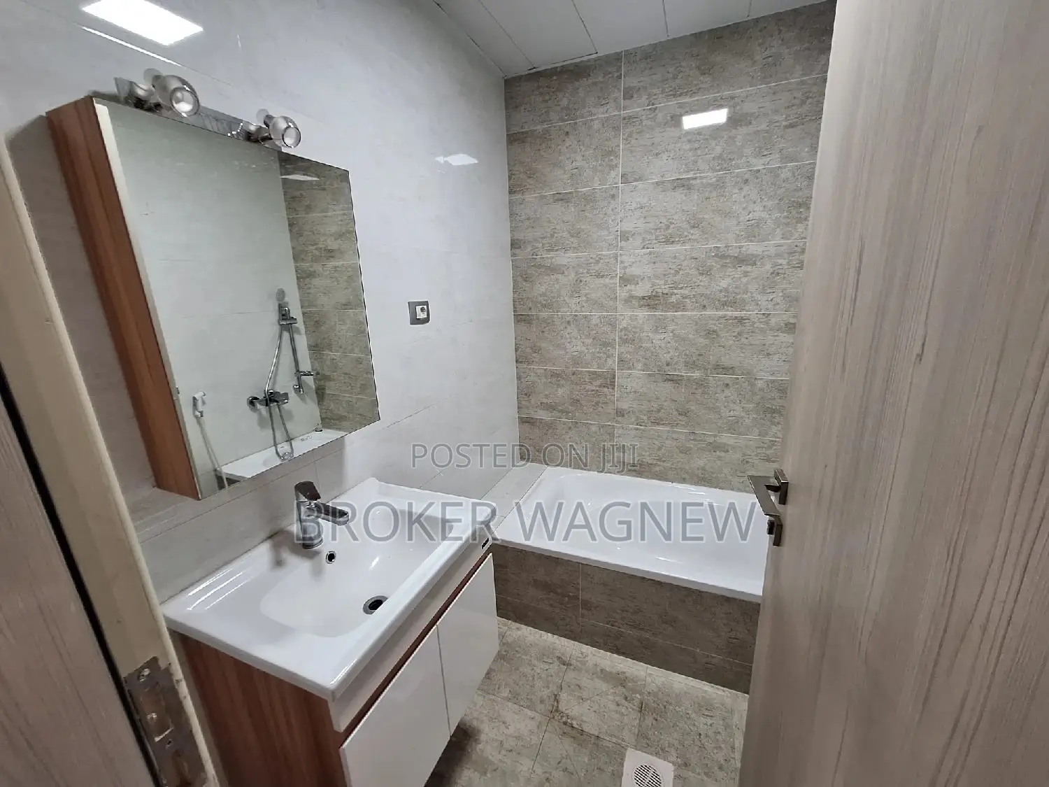 3bdrm Apartment in Bole for rent