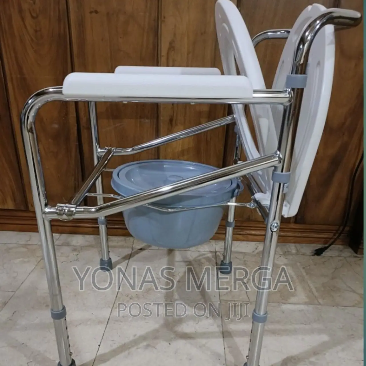 Commode_easy Toileting Access/Disabled Person Use in /House