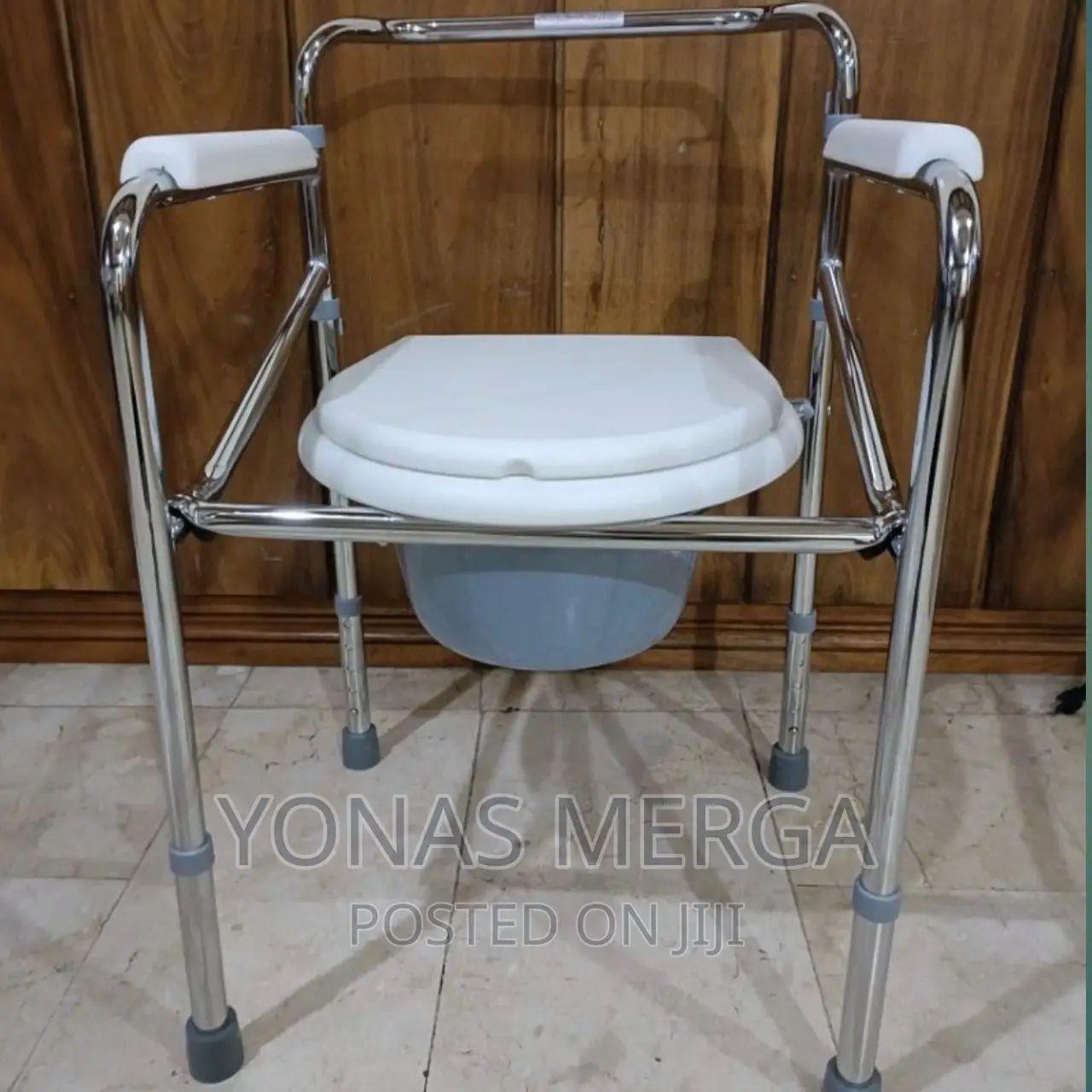 Commode_easy Toileting Access/Disabled Person Use in /House