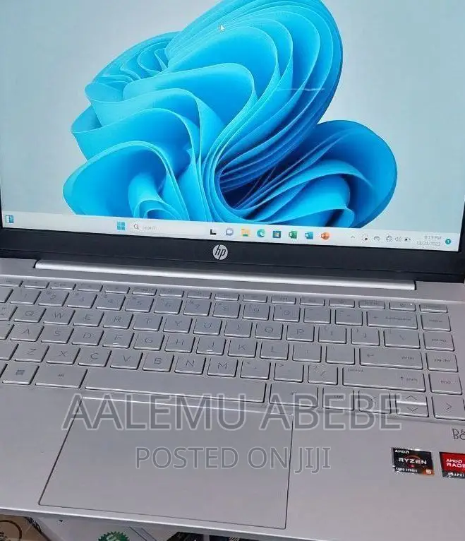 New Laptop HP Pavilion 15 8GB Intel Core I5 SSD 512GB