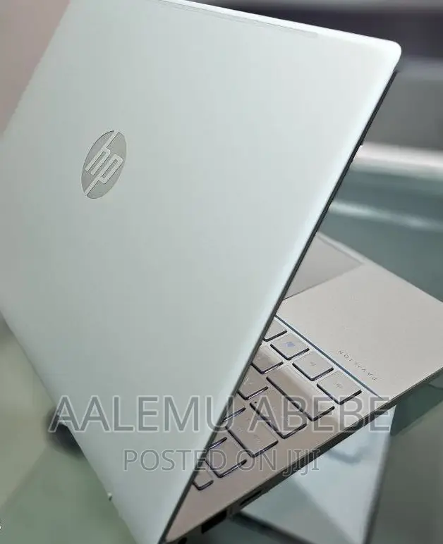 New Laptop HP Pavilion 15 8GB Intel Core I5 SSD 512GB