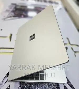 New Laptop Microsoft Surface Pro 7 8GB Intel Core I5 SSD 128GB