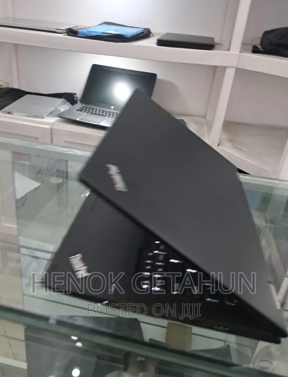 New Laptop Lenovo ThinkPad Yoga 8GB Intel Core I7 SSD 512GB