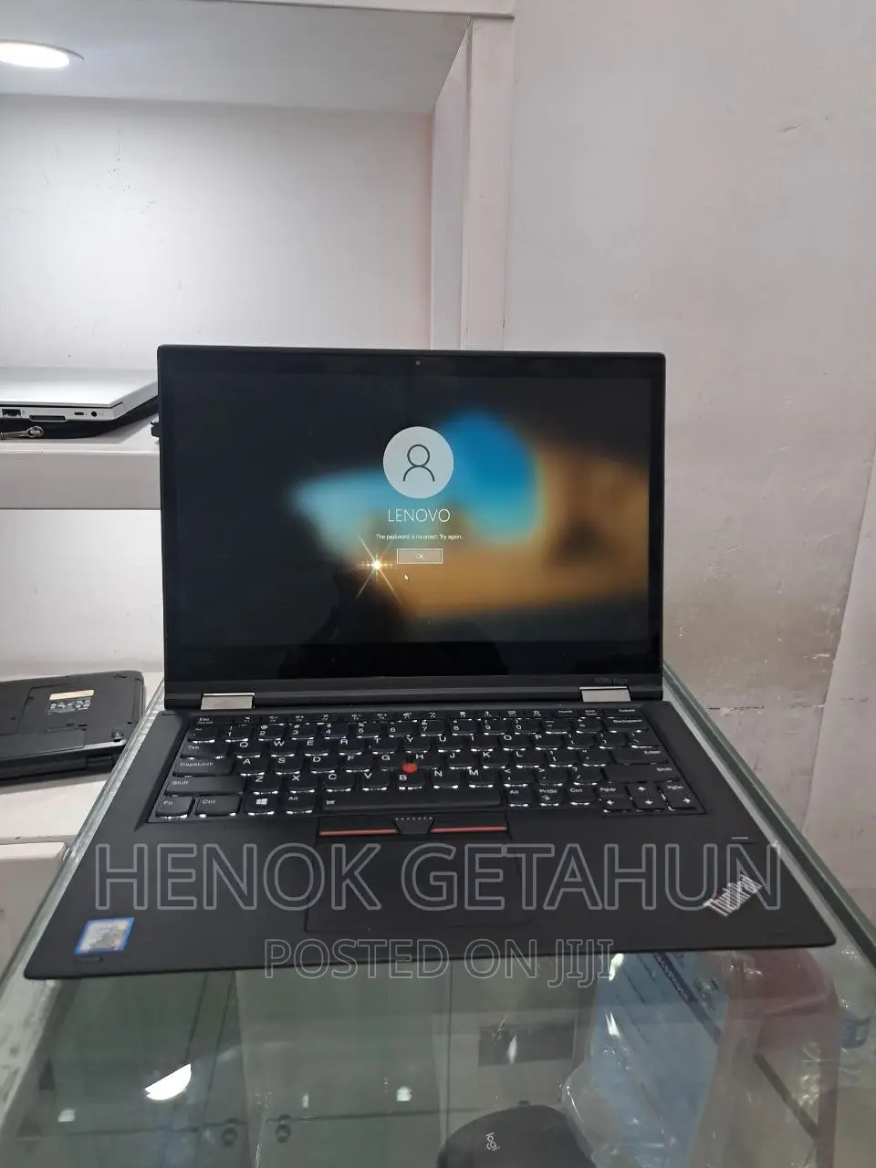 New Laptop Lenovo ThinkPad Yoga 8GB Intel Core I7 SSD 512GB