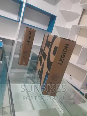 New Laptop Lenovo Legion 5 16GB AMD Ryzen 7 SSD 512GB