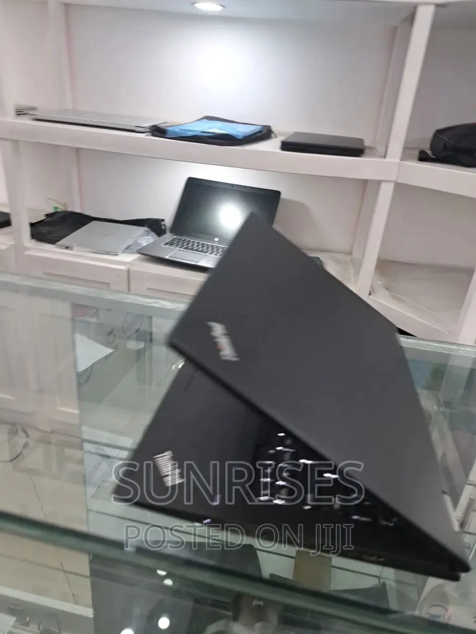 New Laptop Lenovo ThinkPad Yoga 8GB Intel Core I7 SSD 512GB