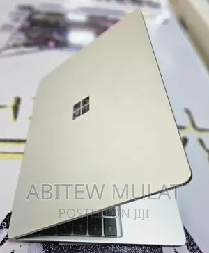 New Laptop Microsoft Surface Pro 7 8GB Intel Core I5 SSD 128GB