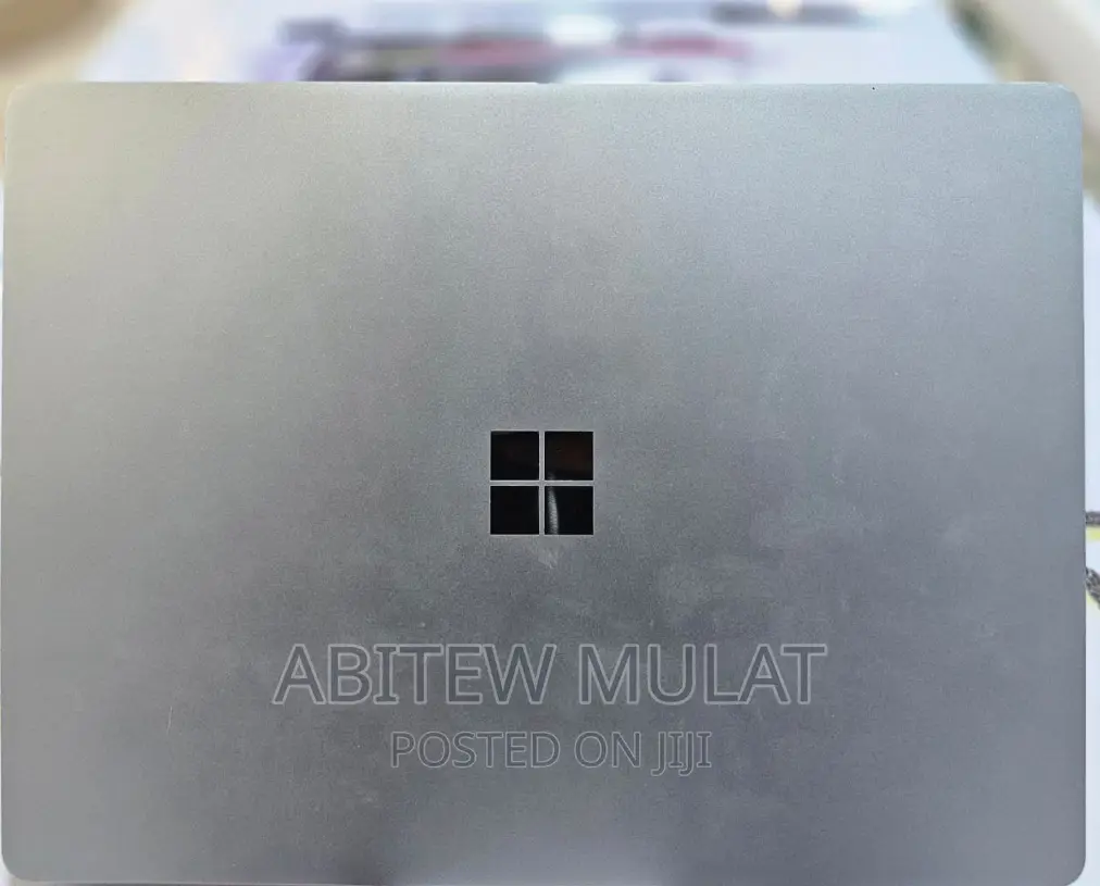 New Laptop Microsoft Surface Pro 7 8GB Intel Core I5 SSD 128GB