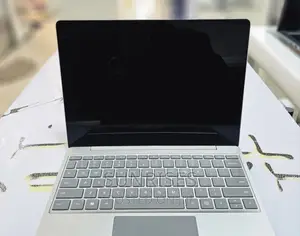 New Laptop Microsoft Surface Pro 7 8GB Intel Core I5 SSD 128GB